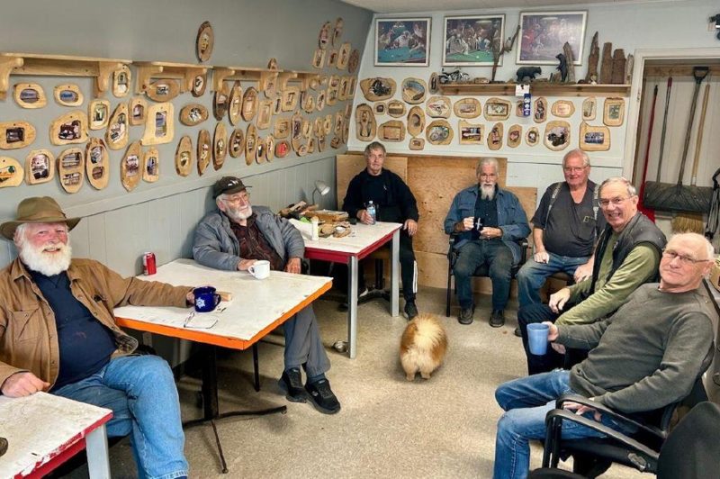 Clearwater Men’s Shed members swapping stories over coffee